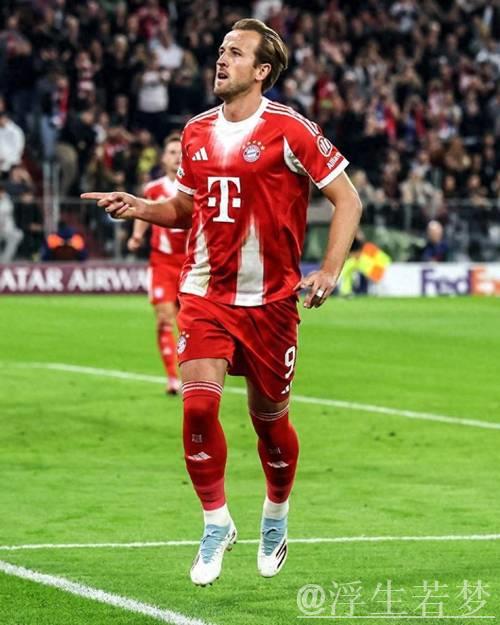 凯恩16分钟戴帽超姆巴佩，1.4亿巨星双响助拜仁5-0狂胜一骑绝尘