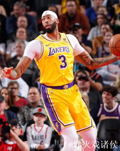 浓眉35分詹皇21+8 湖人上演22分惊天逆转击败太阳