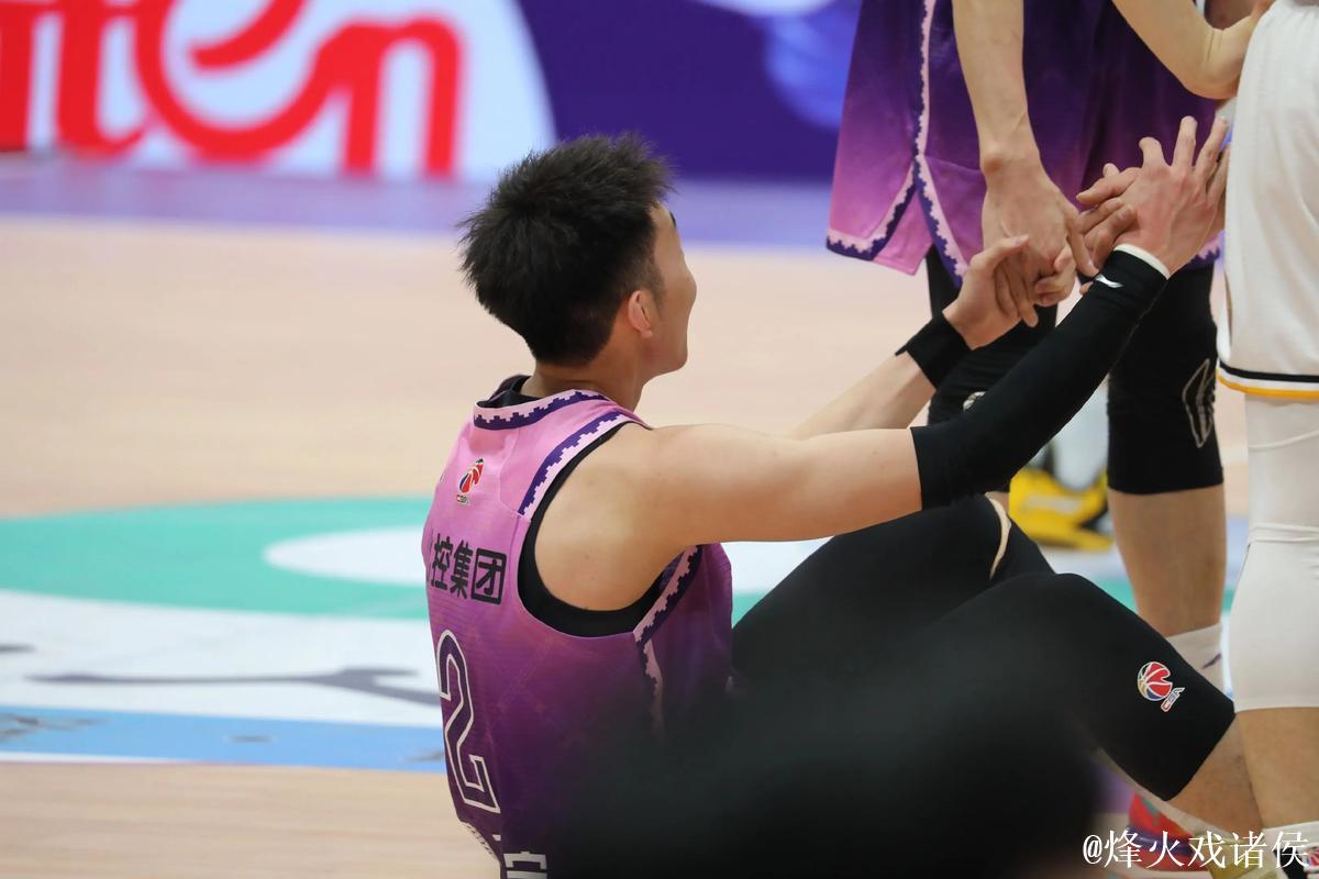 廖三宁：在国家队练的很苦 但收获也很大